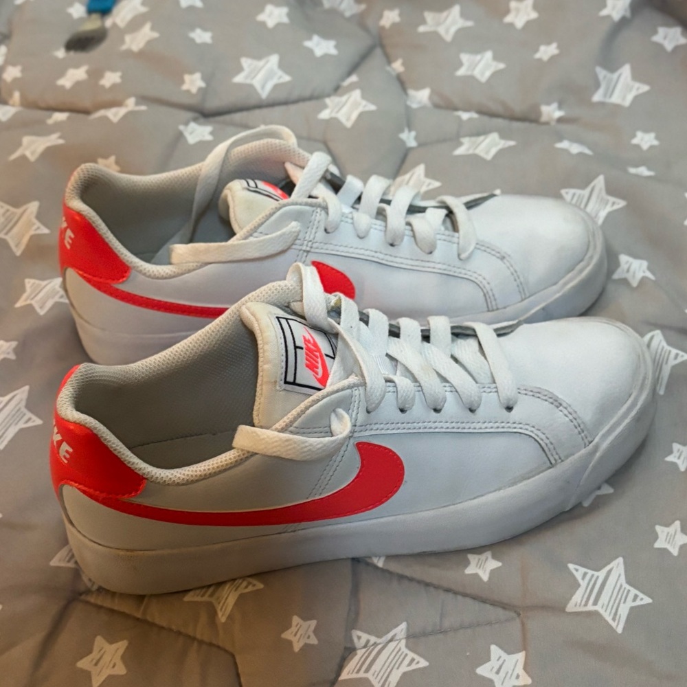 Nike Court Royale Low Top Sneakers Size 7.5 - Picture 4 of 11